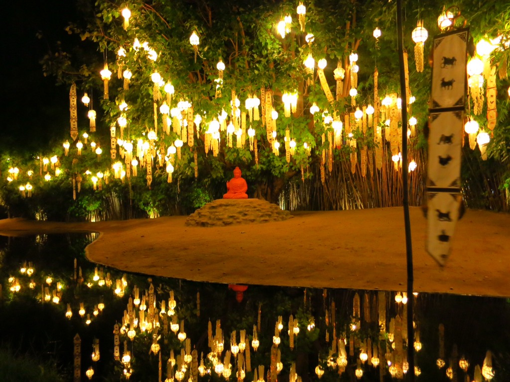 Travel buddies bei der Thai Massage & Sunday Night Market